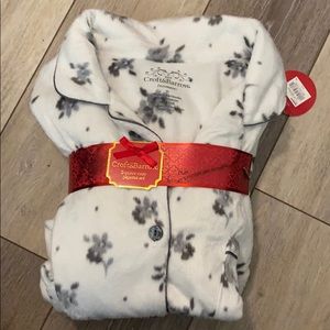2 piece fleece pajama set XL. NEW never worn